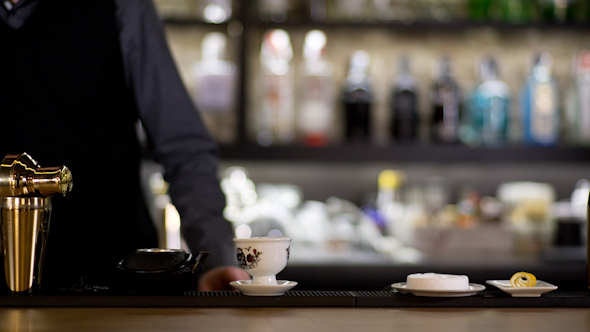 Stylish Cocktail Bar Man 1 alt