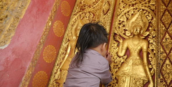 Little Boy Respect Buddha