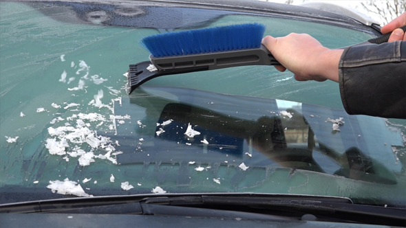 Clean Frost Off Car Windows