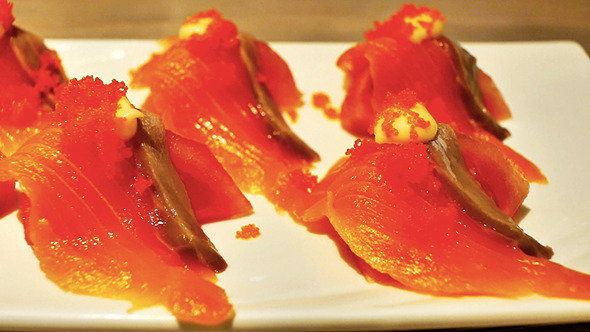 Japanese Cuisine Salmon Tomato Sushi