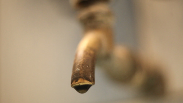 Old Faucet 1 