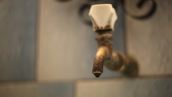 Old Faucet 5