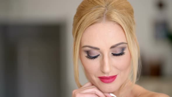 Pretty Face With Makeup Of A Blond Woman 3