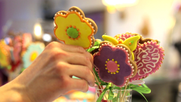 Cup with Cookies alt