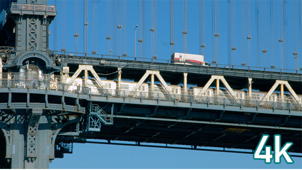 Manhattan Bridge Subway Train