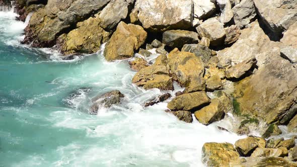 Ocean Waves Crashing On Rocks - Big Sur 4