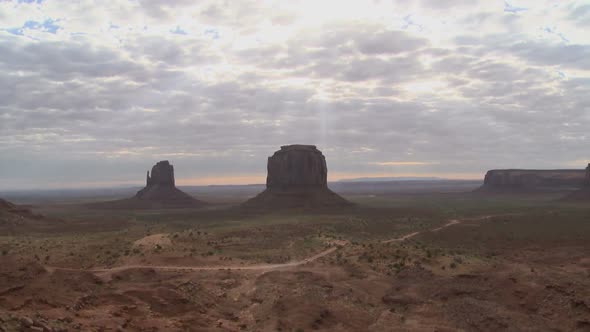Monument Valley Sun Shadows - Pretty - Clip 1