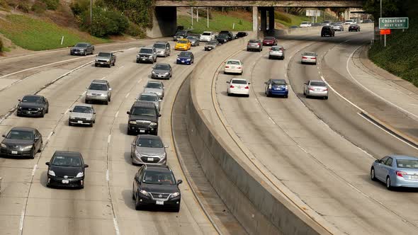 Traffic On Busy Freeway In Downtown Los Angeles California 18 alt