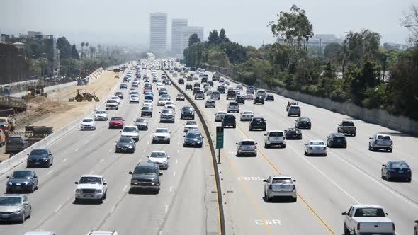Traffic On Busy Freeway In Los Angeles 11