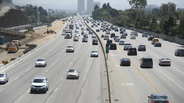 Traffic On Busy Freeway In Los Angeles 12