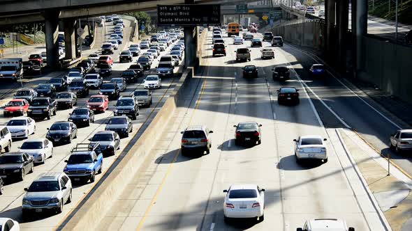 Traffic On Busy Freeway In Los Angeles 18 alt