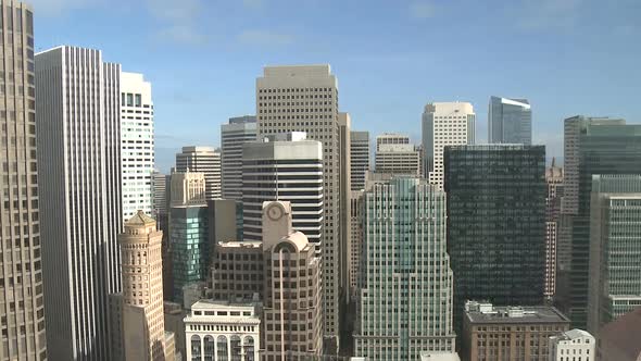 City Skyline With Clouds - Time Lapse alt