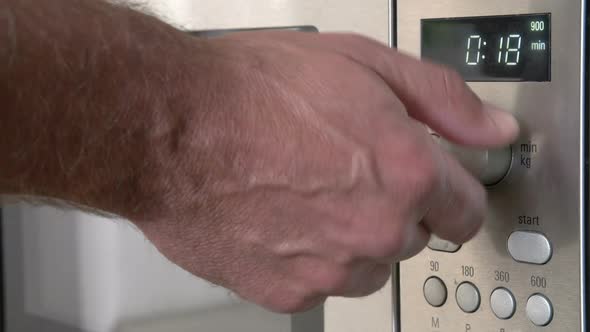 Hand Setting Timer On Microwave Oven 2
