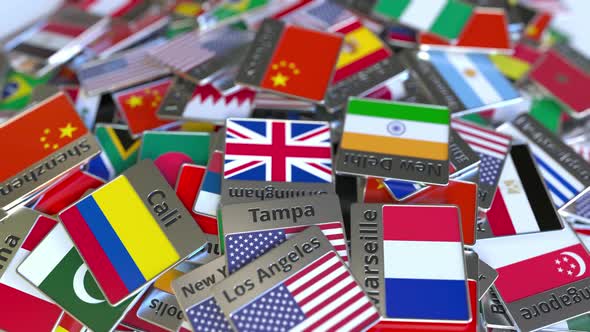 Souvenir Magnet or Badge with Shanghai Text and Flag alt