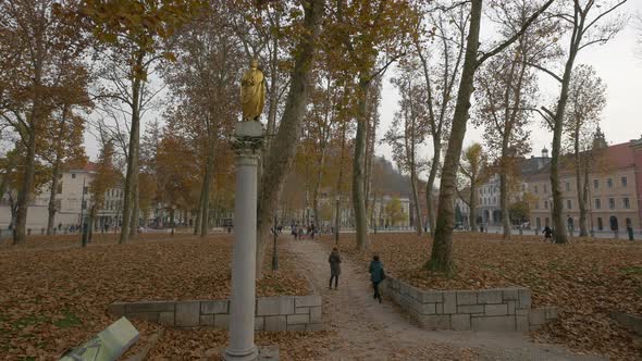 The Citizen of Emona statue in a park