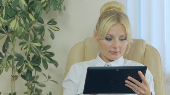 Business Woman Working With Tablet