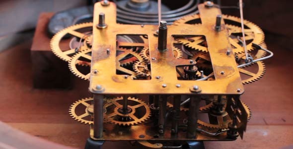 The Mechanism Of The Old Clock 1 alt