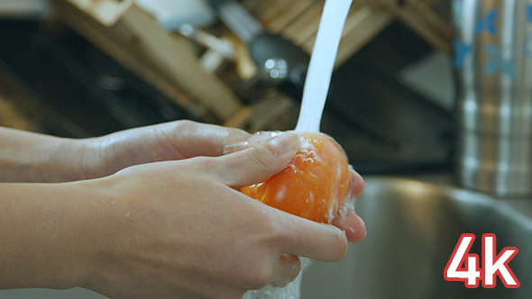 Washing a Tomato