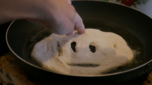 Adds Southern Flat Bread In Pan And Frying