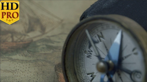 Compass with the Arrow on North alt