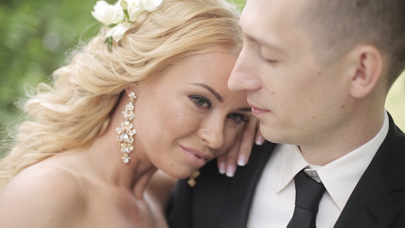 Wedding Couple on the Nature