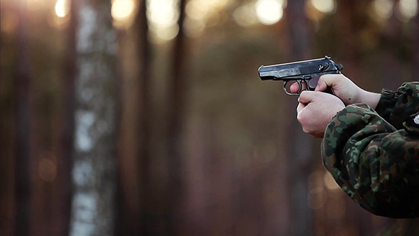 Man Shot With A Gun alt