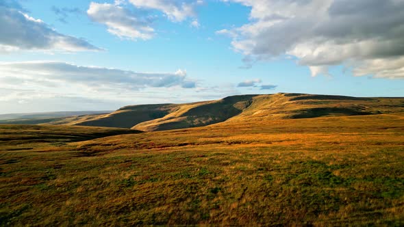 The Beauty of Peak District National Park in England  Travel Photography