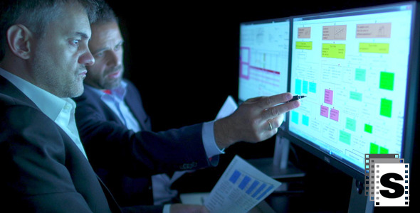 Analyzing Global Finance alt