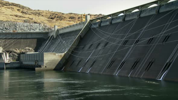 Grand Coulee Dam And Reservoir