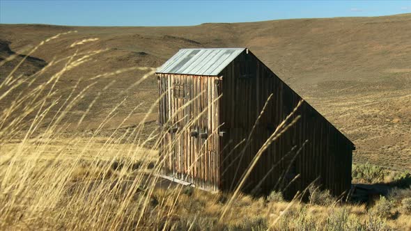 Weathered Barn In Eastern Oregon