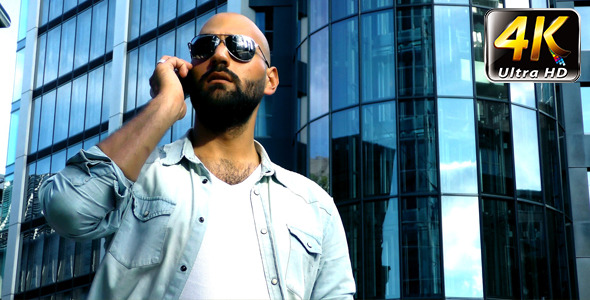 Man Talking With Cellphone in the City 1 alt