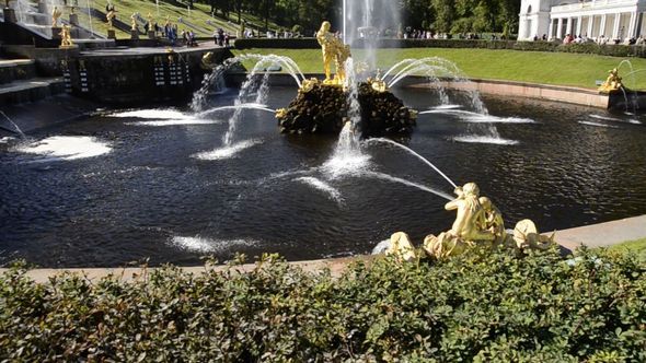 Sampson Sculpture, St Petersburg, Peterhof