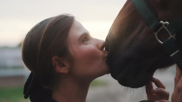 Horse Owner Smiling And Kissing Her Seal Brown Horse  Love For Horses