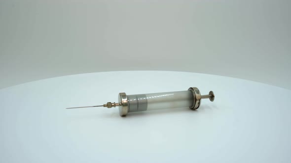 Medical syringe