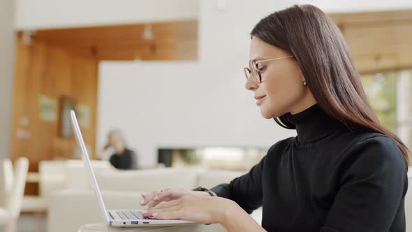 Business Woman Working On Laptop