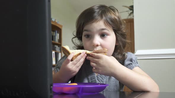 Scenes Of A Little Girl Eating (5 Of 8) alt