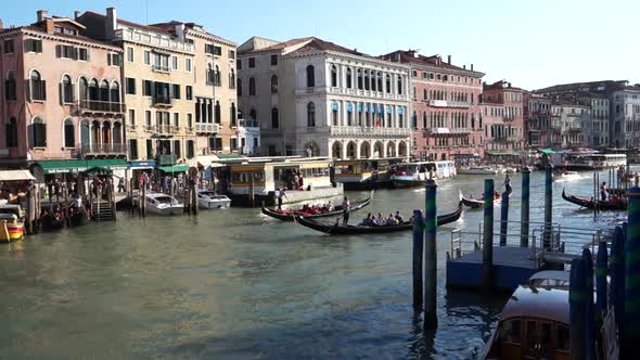 Scenes Of Venice (18 Of 32)