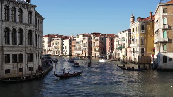 Scenes Of Venice (22 Of 32)