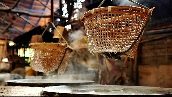 Salt Boiling at Boklua Nan Province 02