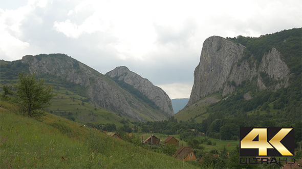 Vacation Chalets near Canyon alt