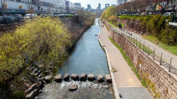 Panorama of Cheonggyecheon in Seoul, Korea Timelapse