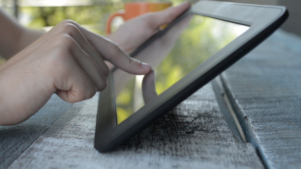 Fast Typing on Tablet Keyboard alt