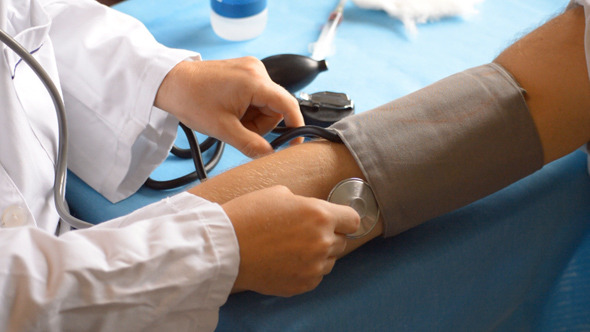 Stethoscope To Check Blood Pressure alt