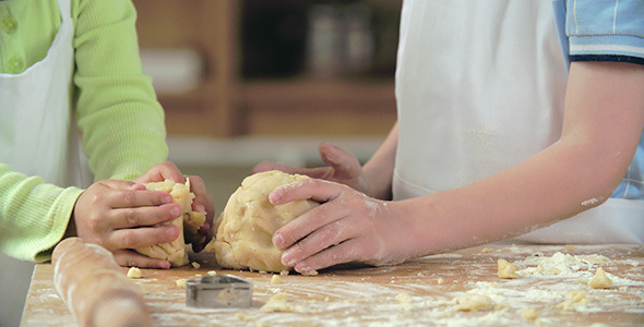 Kneading Process 