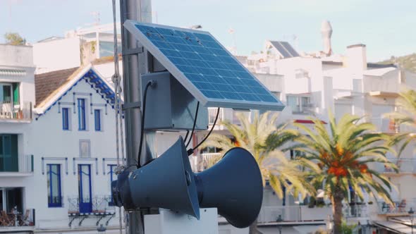 Eco Friendly Autonomous Led Street Light Projector and Microphone with Solar Panel for Daytime