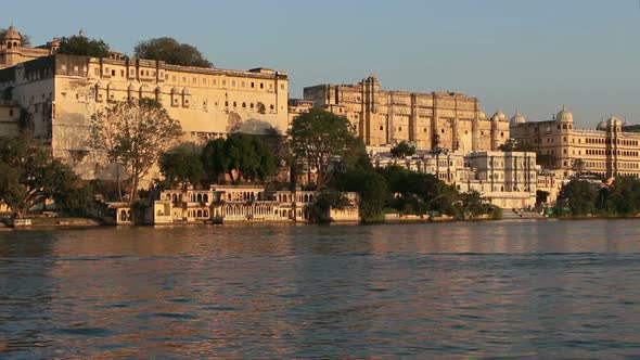 Pichola Lake And Palaces In Udaipur India 6 alt