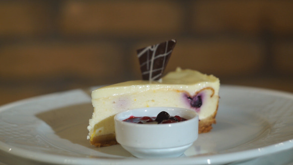 Rotating Cake Cheesecake 02