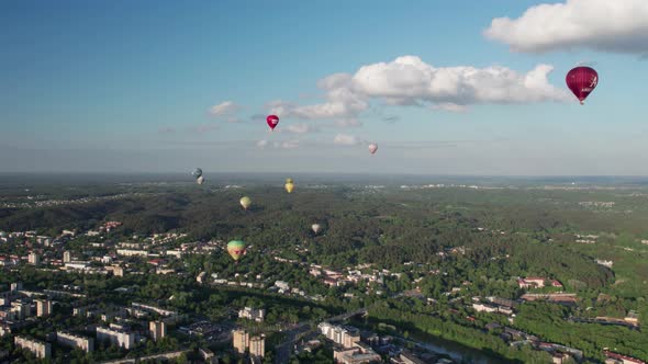 hot air balloon flight over the city