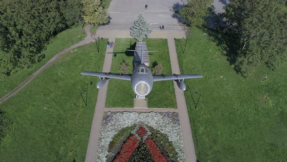 Airplane monument in the honor of pilots