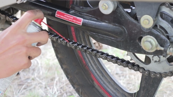 Chain Lubrication Motorcycle From The Diptube